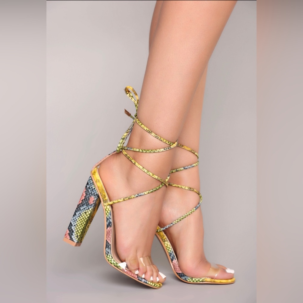BNIB multicolored snake skin block heeled sandals, sz 10
